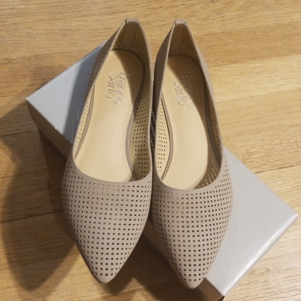 NIB Franco Sarto Hazeline - Size 9